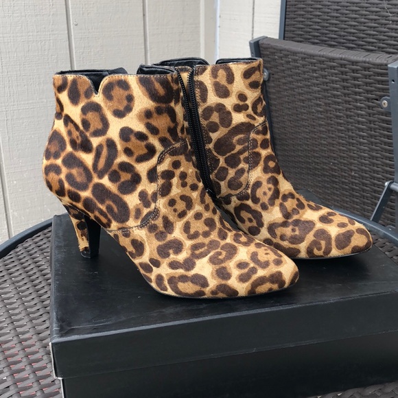 inc leopard booties